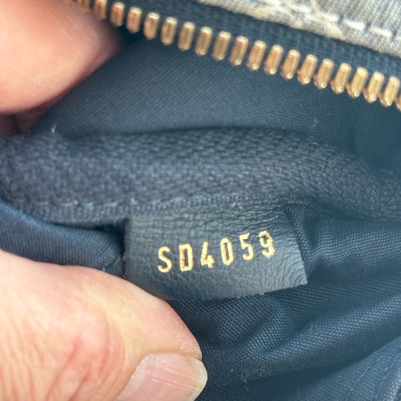 Louis Vuitton Speedy - Picture 12 of 14